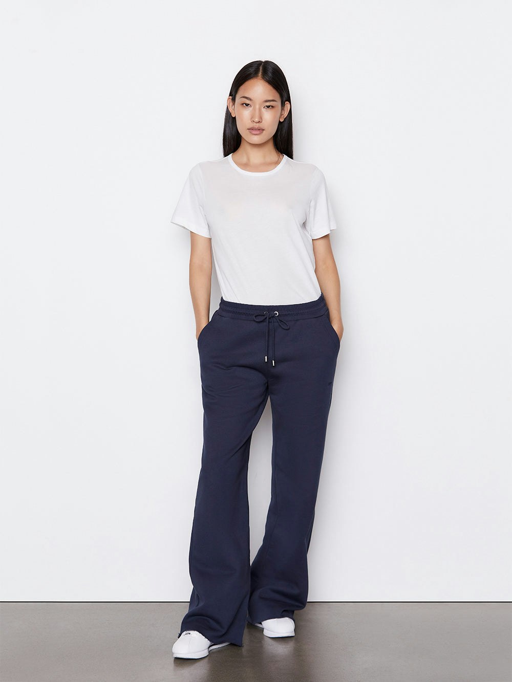 pants full body alt:hover